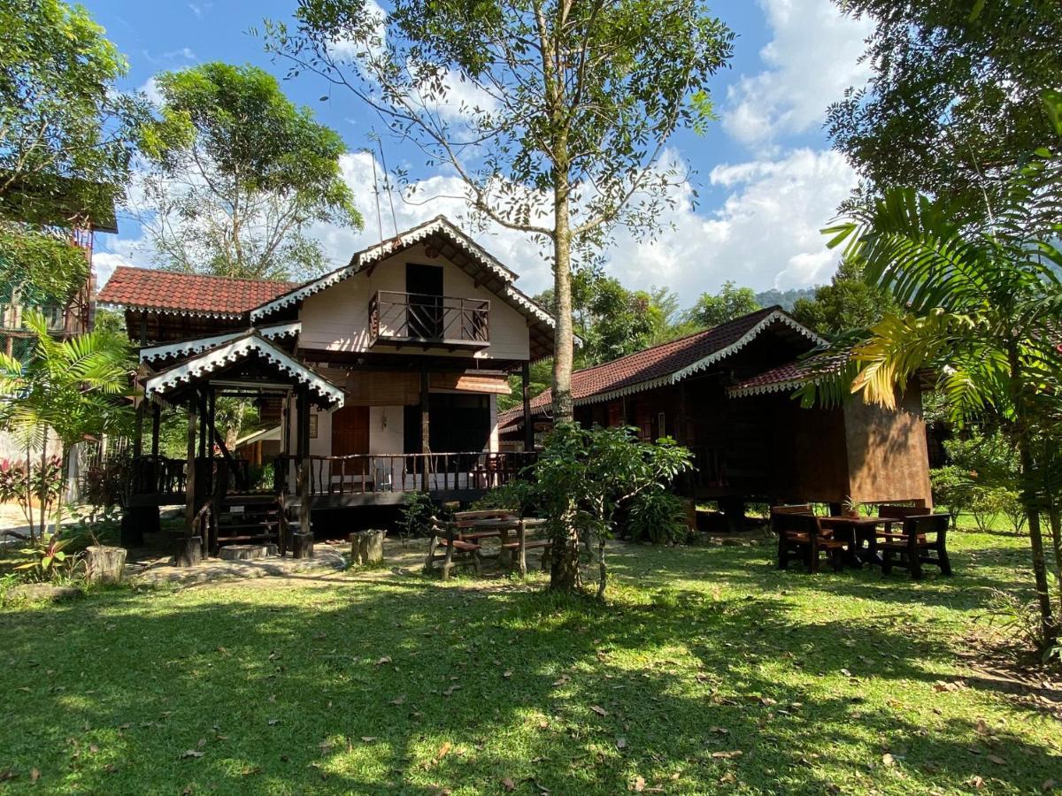 Rustic Chalet - Dahlia N Mawar At Sedim Vista Kulim Zewnętrze zdjęcie